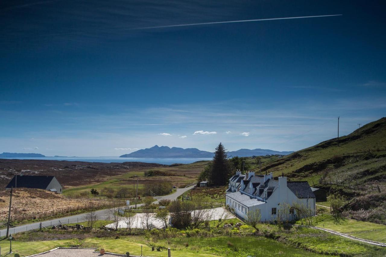 Tigh Lachie, Mary'S Thatched Cottages, Elgol, Isle Of Skye ภายนอก รูปภาพ
